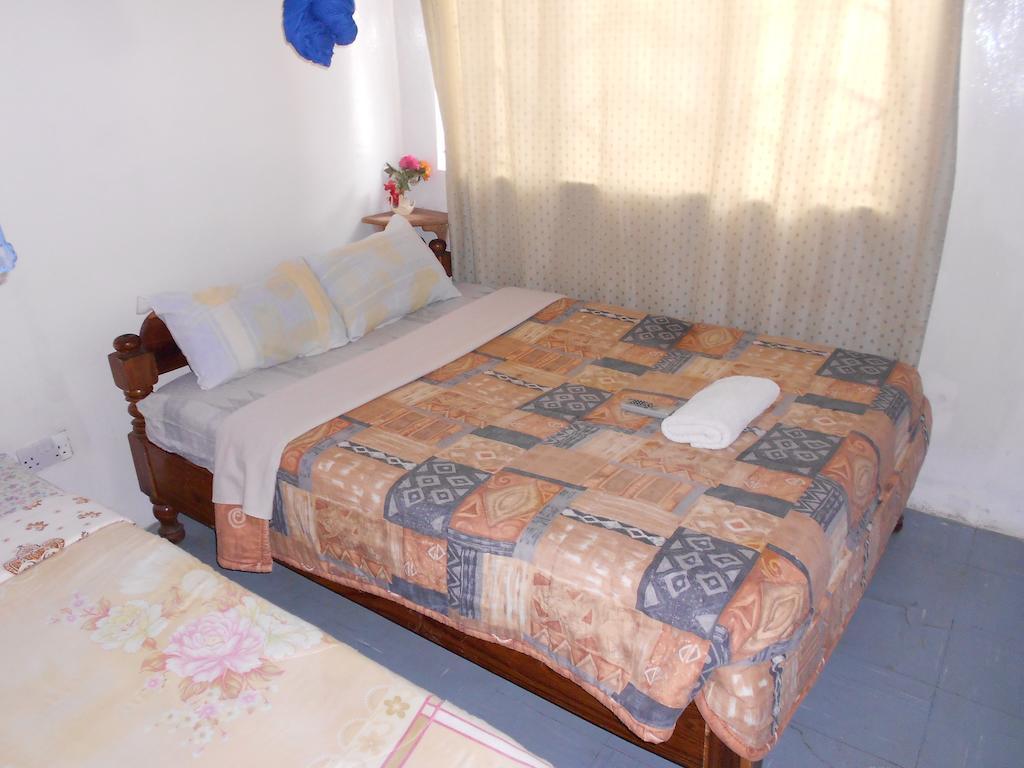 Comfort Corner Guesthouse ลิฟวิงสโตน ห้อง รูปภาพ